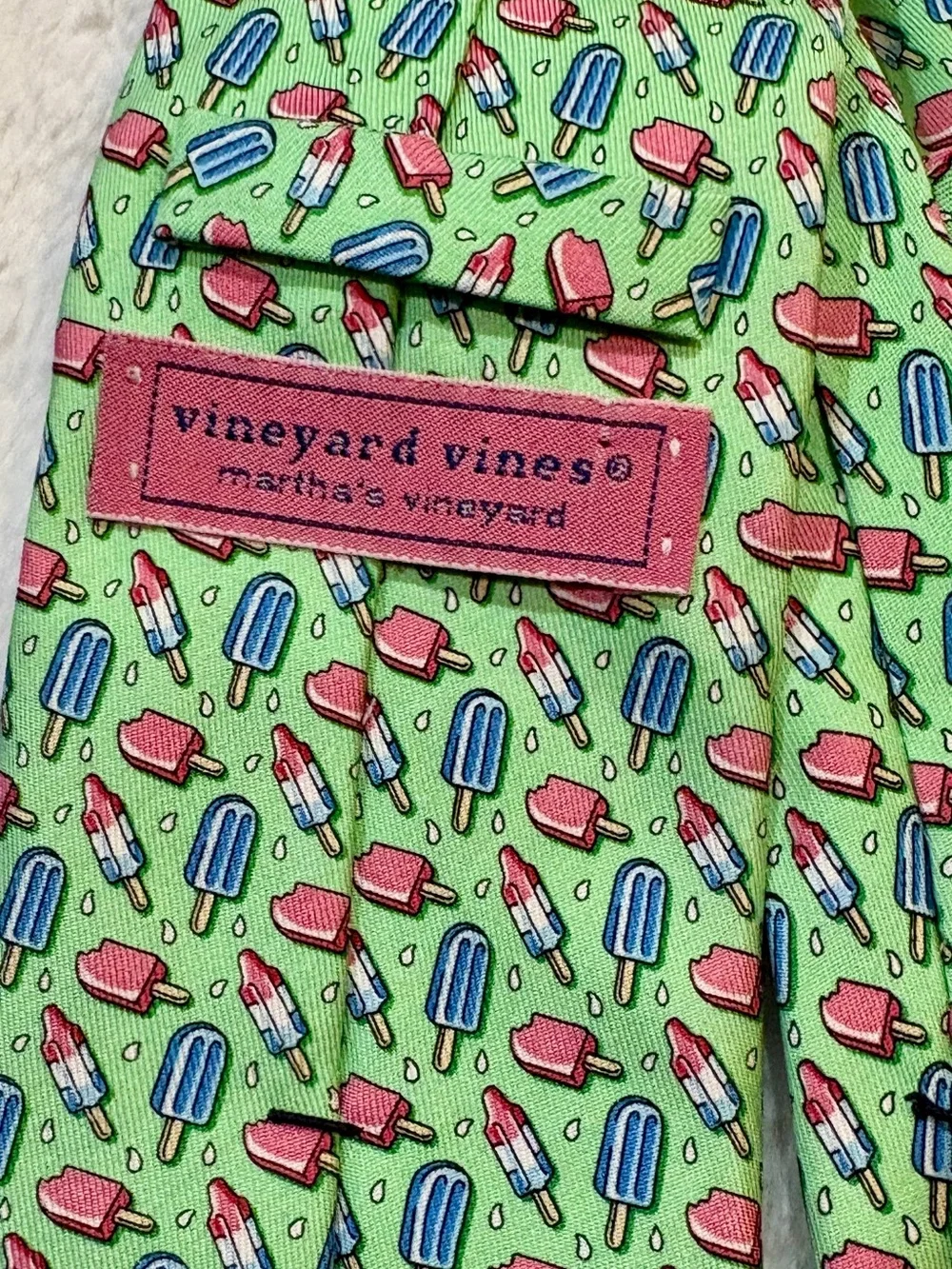 Vineyard Vines Patriotic Green Tie with Pink and Blue Popsicle Print Novelty Tie - Picture 2 of 7